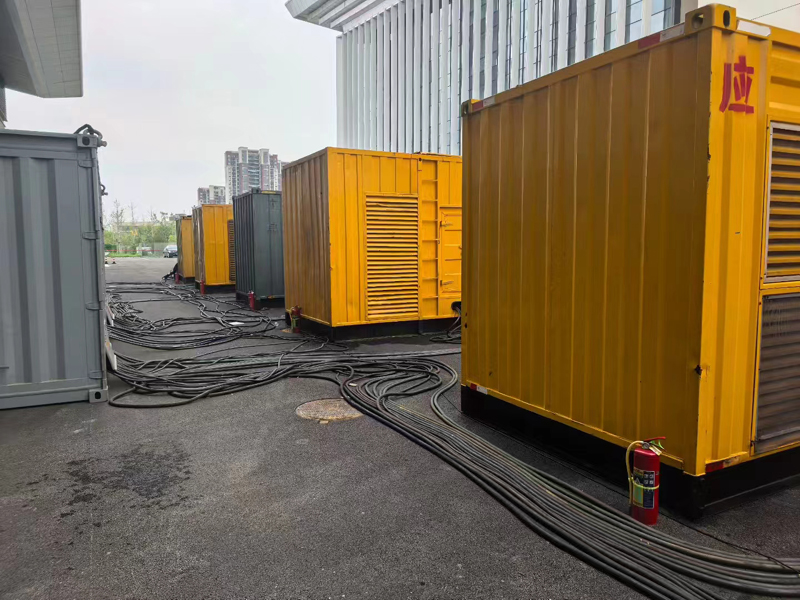 玉龙不同季节柴油发电机组保养有哪些注意事项?