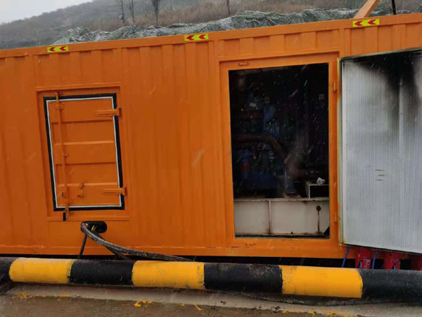 玉龙发电机出租 柴油发电机组电压低报警怎么办？