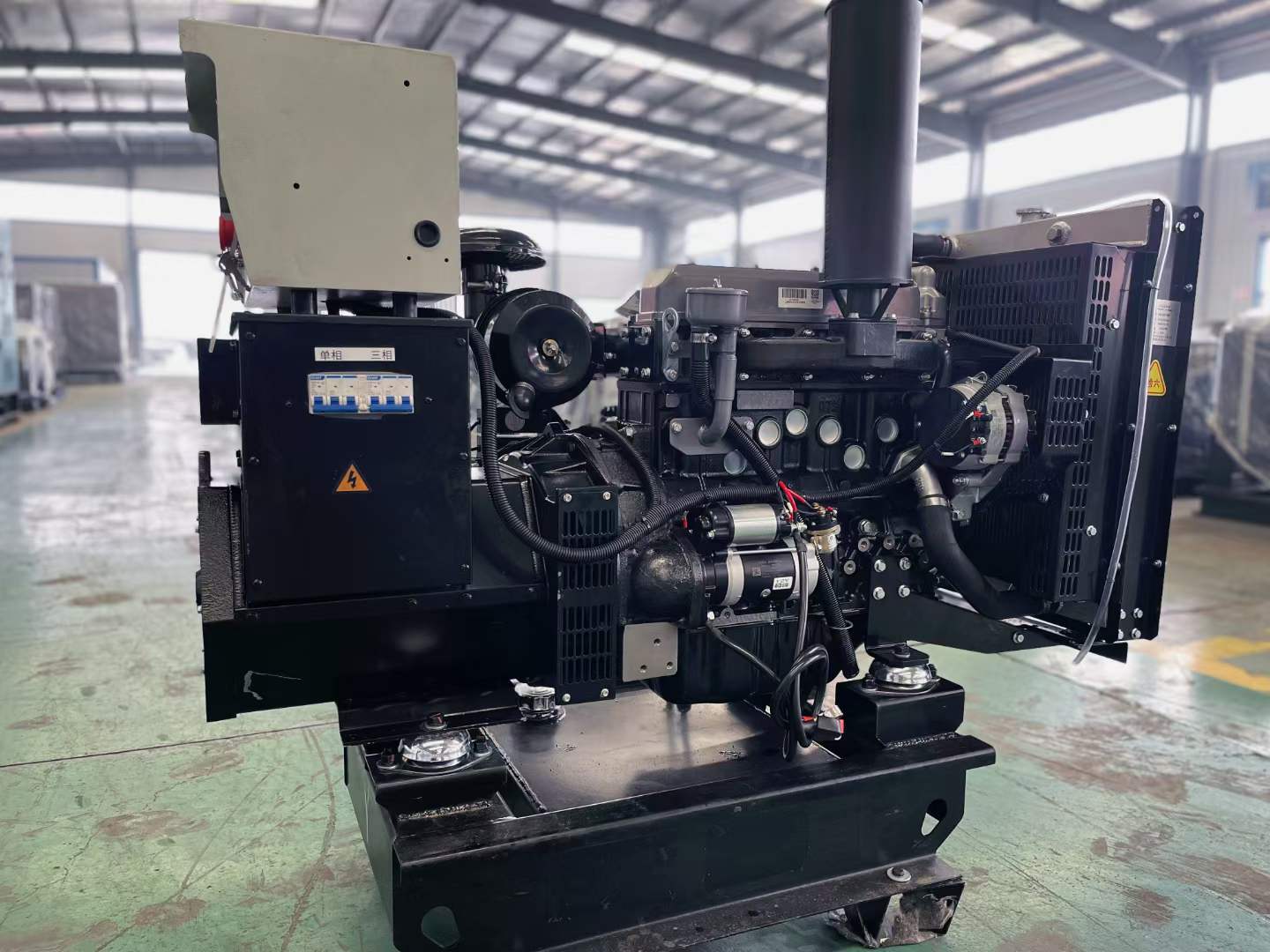 玉龙如何降低电感性负载对发电机的影响?