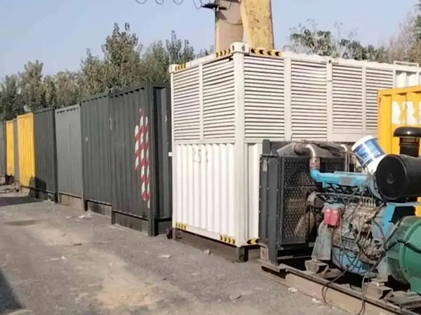 玉龙200KW柴油发电机机组每小时油耗是多少?